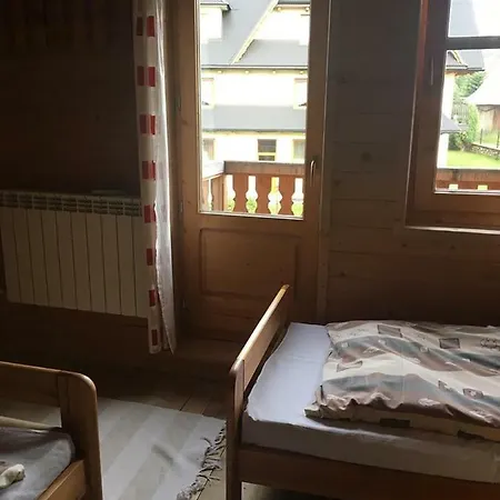 Δωμάτια σε οικογενειακή κατοικία Na Skarpce *